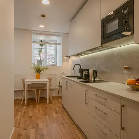 Railway Apartment *