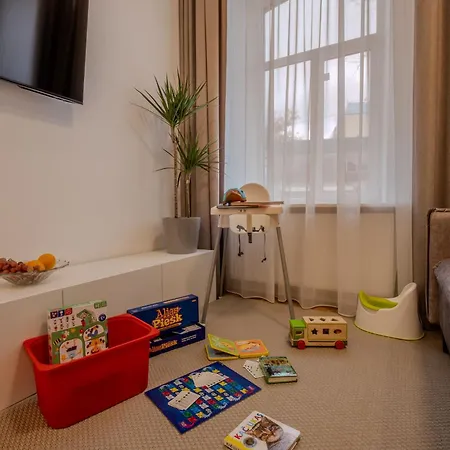Apartment Railway *