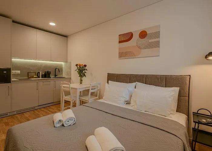 Διαμέρισμα Railway *