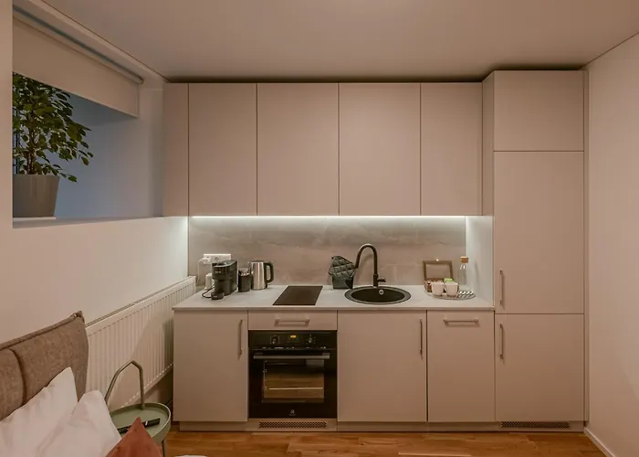 Апартаменти Railway