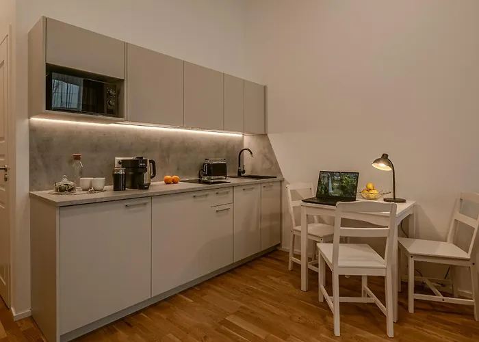 Апартаменти Railway *